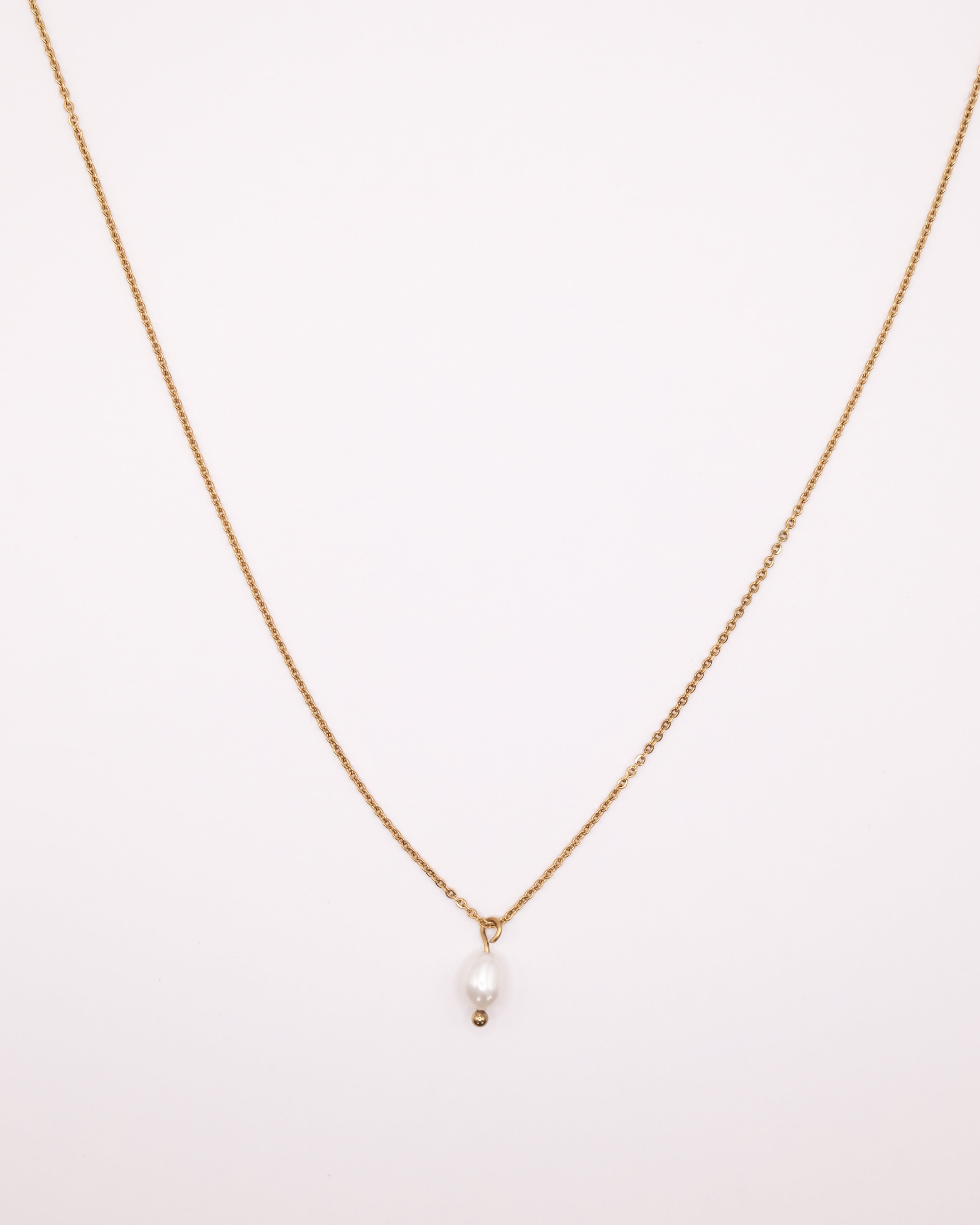 Collier Sylvia long doré avec pendentif perle de culture