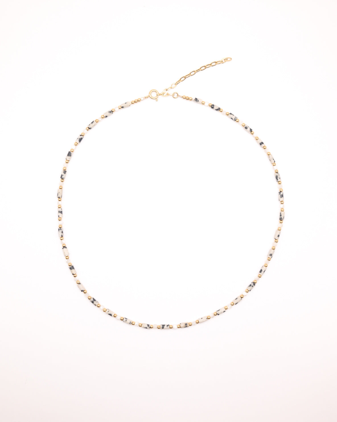 Collier Pascaline ras de cou en pierres fines et nacre