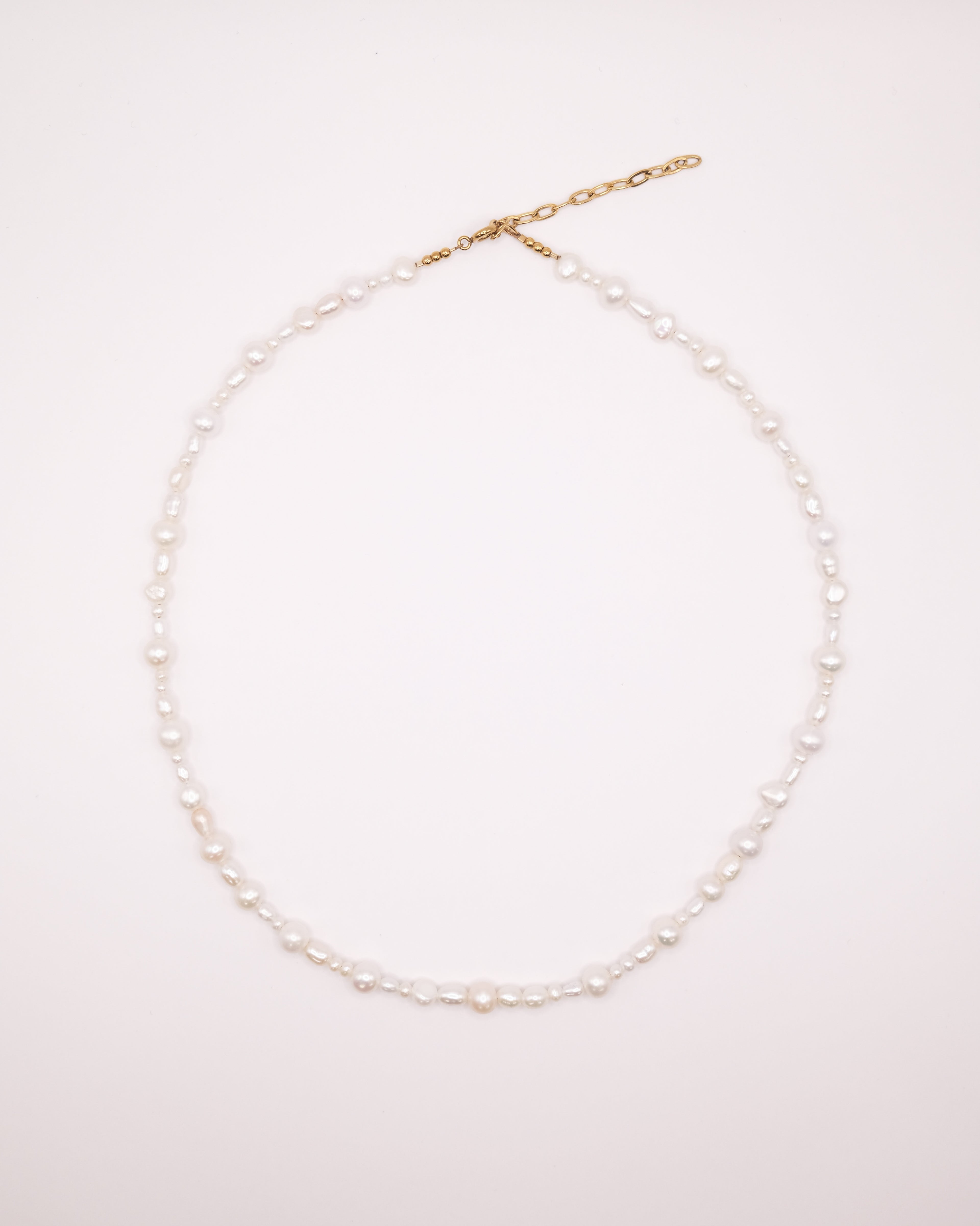 Collier Mimi ras de cou en perles de culture irrégulières